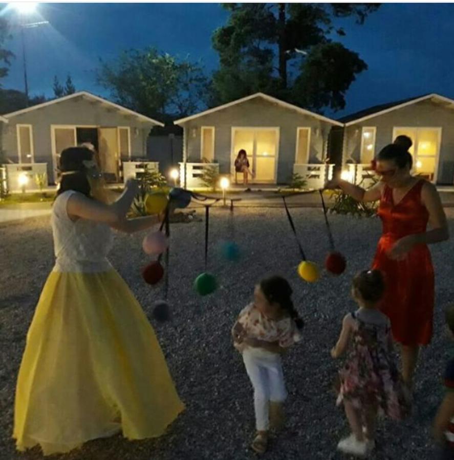 Letnjaya Skazka Hotel Alakhadze Bagian luar foto
