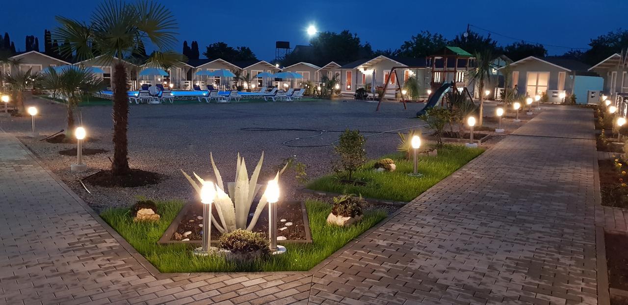 Letnjaya Skazka Hotel Alakhadze Bagian luar foto