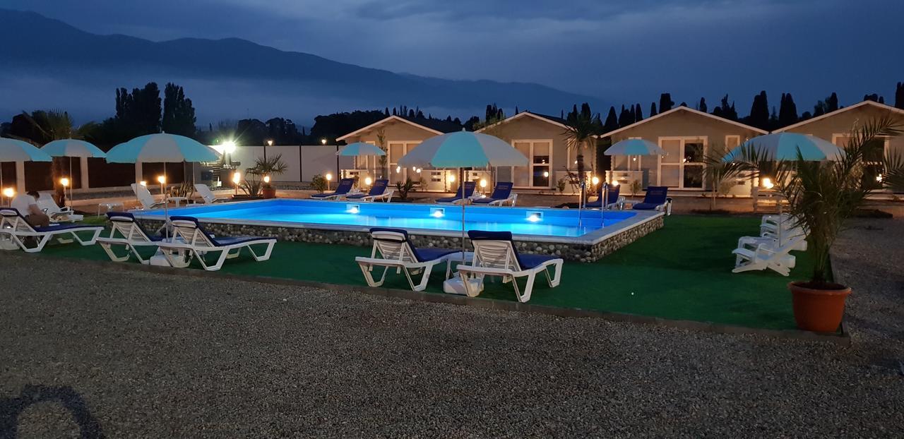 Letnjaya Skazka Hotel Alakhadze Bagian luar foto