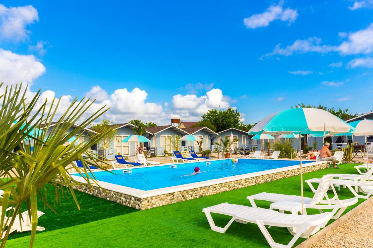 Letnjaya Skazka Hotel Alakhadze Bagian luar foto